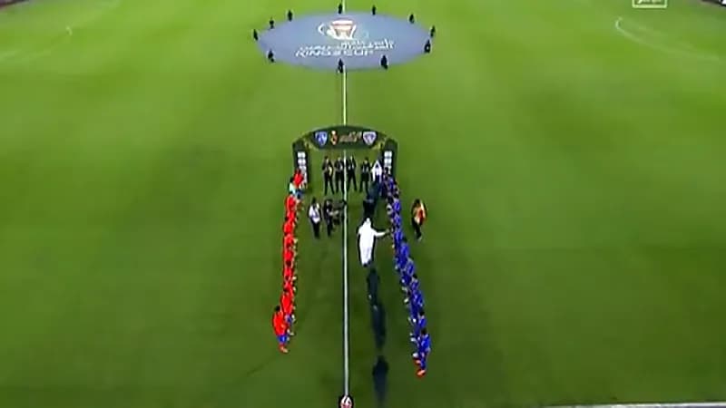 بالفيديو.. ممر شرفي للطلاب الفائزين بـ آيسف 2022 في نهائي كأس الملك