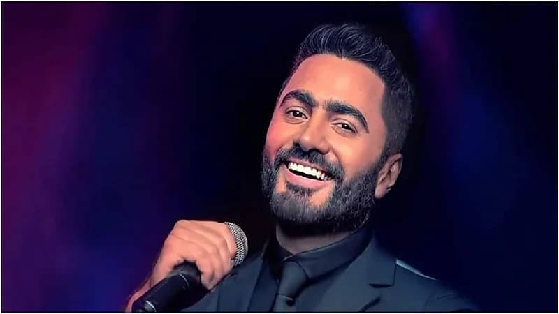 رد فعل تامر حسني تجاه معجبة منهارة بعد معاناتها من أزمة نفسية(فيديو)