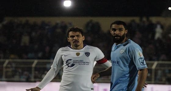 " سلطان الغنام فعلها ولم يُطرد " .. طرد إدواردو يغضب الجمهور " فيديو "