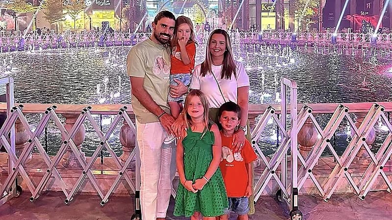 نيفيز رفقة عائلته في بوليفارد الرياض