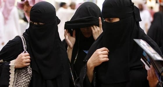 سيدات تسألن " بلدية جدة " عن ممثلتهن رشا حفظي