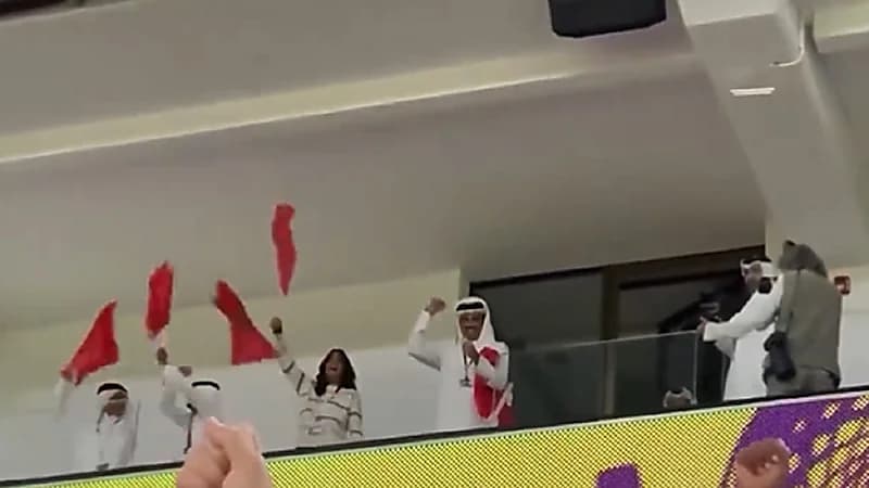شاهد .. فرحة أمير قطر بعد فوز المغرب على إسبانيا