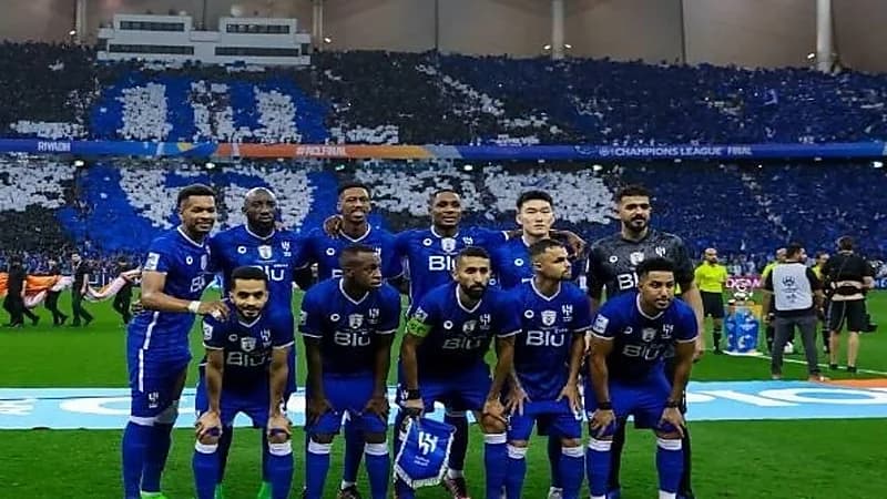 قائمة الهلال أمام أوراوا الياباني