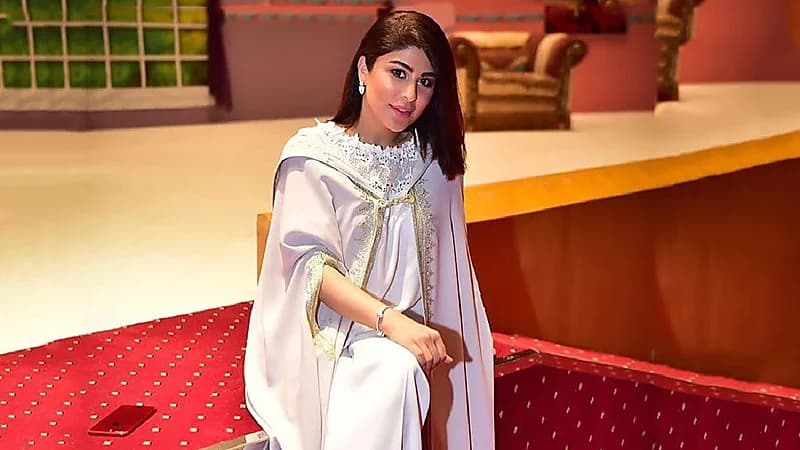 بالفيديو.. زارا البلوشي: نزلوا صوري بالمايوه أو الشورت