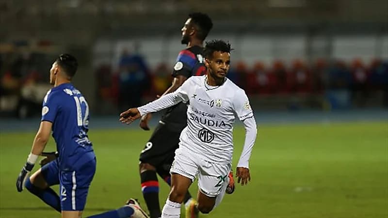 وكيل لاعب الأهلي غريب: الإدارة لم تقدم عرضا للتجديد