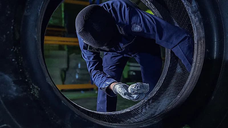 إحباط محاولة تهريب أكثر من 6,5 مليون حبة كبتاجون في منفذ البطحاء .. فيديو