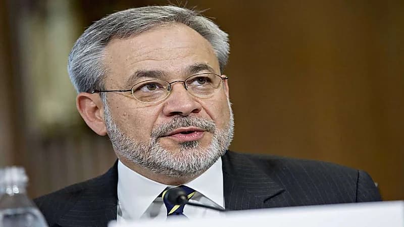 شاهد.. وزير الطاقة الأمريكي السابق: على كل إدارة أمريكية قادمة التعامل مع السعودية باحترام