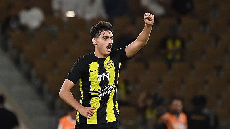 تدخلات اللذيذ تعجّل انتقال الموسى والغامدي للاتحاد