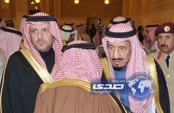 سمو ولي العهد يؤدي صلاة الميت على سمو الأميرة لطيفة بنت فهد بن عبدالعزيز