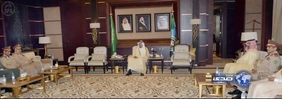 سمو ولي العهد يستقبل ضباط القوات المسلحة ممن يشغلون رتبة لواء المحالين للتقاعد