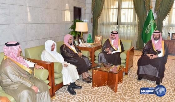 الأمير تركي بن عبدالله يستقبل الدكتور المطلق وبن معمر