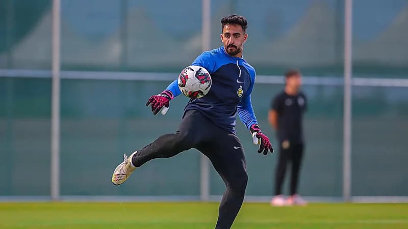 العقيدي يخضع لفحص طبي في فرنسا لتحديد إصابته