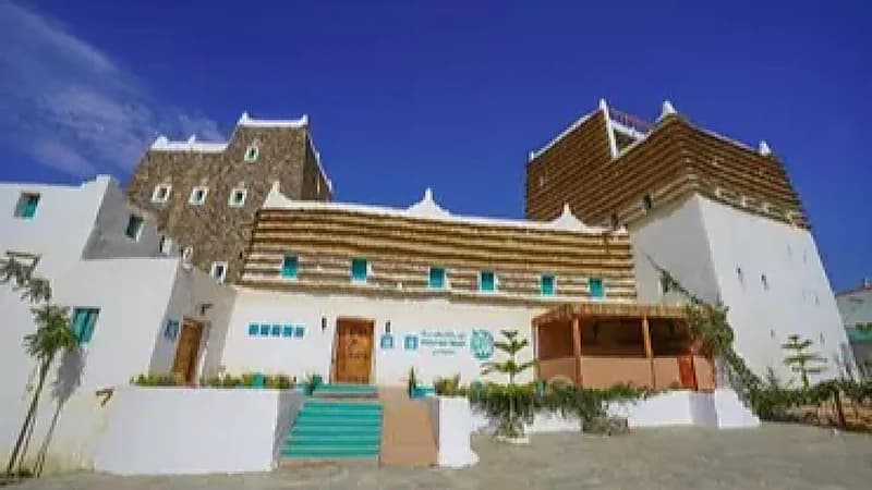 قلاع أبو نقطة ضمن أفضل القرى السياحية لعام 2024 عالمياً