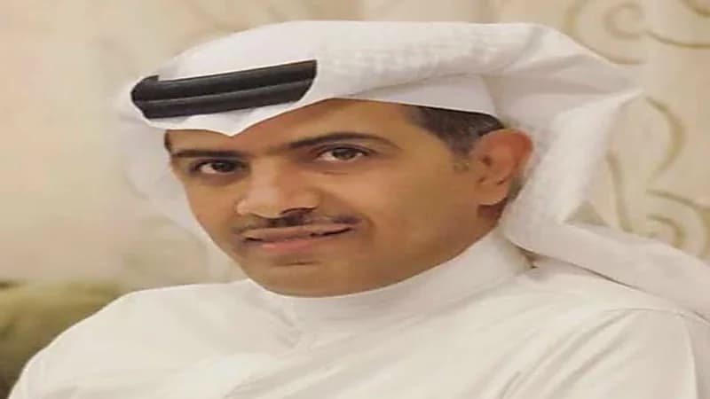 شاهد.. الهريفي يبحث عن مشجع مسن يرتدي جلبابا وشماغا بشعار النصر