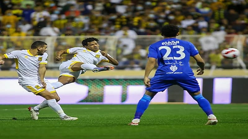 بالفيديو.. الاتحاد يفوز على الفتح بثلاثية ويتأهل إلى دور ربع النهائي