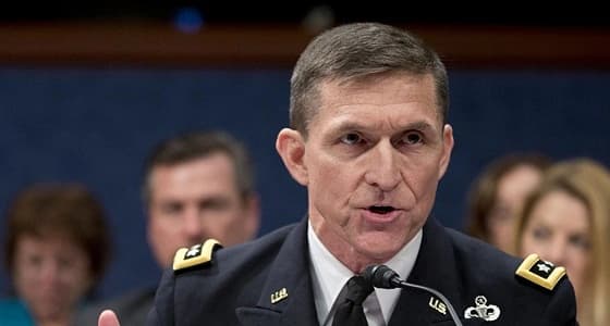 مستشار سابق للرئيس الأمريكي يسلّم نفسه للسلطات بعد اتهامه بالكذب