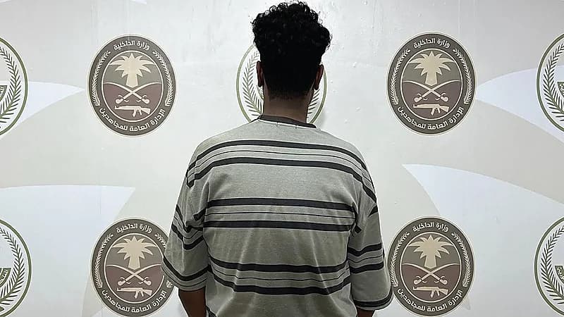 القبض على مواطن لنقله بمركبته 4 مخالفين لنظام أمن الحدود بجازان