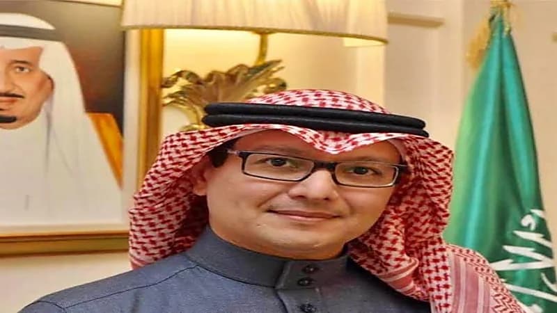 تغريدة مثيرة من "البخاري" بشأن الأزمة بين المملكة ولبنان