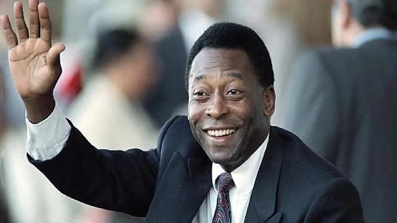 بيليه يدخل المستشفى بسبب مشاكل صحية