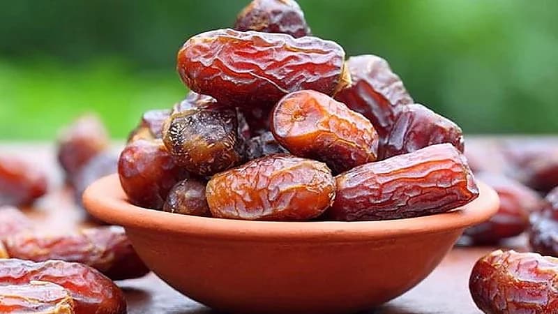 "النمر" يكشف متى يكون على مريض السكر الابتعاد عن التمر