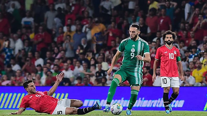 مصر تتعادل مع الجزائر وديًا .. فيديو