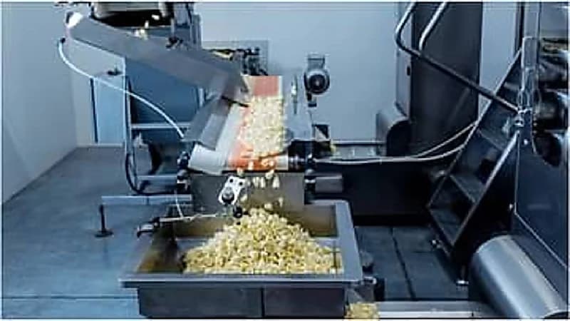 "قطاعة بطاطا " تنهي حياة موظفة بمصنع مواد غذائية