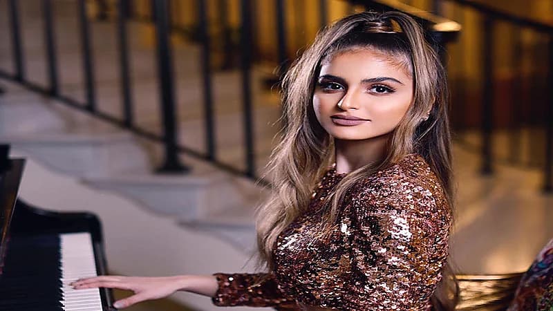 بالفيديو.. حقيقة خطوبة حلا الترك من فنان سوري