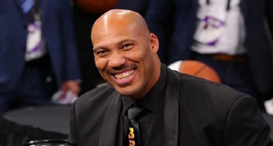 وصلة سب بين ترمب ووالد أحد لاعبي كرة السلة