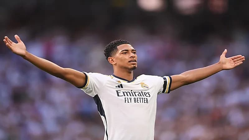 بيلينغهام سعيد بسقوط لامين يامال وبرشلونة