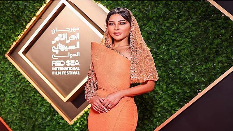 مهيرة عبد العزيز بإطلالة ملوكية في مهرجان البحر الأحمر