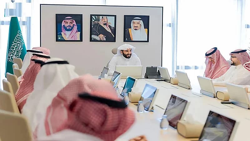 وزير العدل يطلق العقد الموحد لأتعاب المحاماة لتعزيز العدالة الوقائية