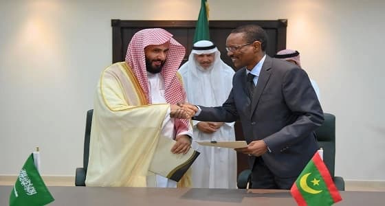 الصمعاني يوقع مع نظيره الموريتاني برنامج تعاون تنفيذي لاتفاقية الرياض