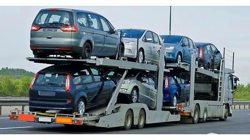 شروط دخول السيارات والدراجات النارية إلى المملكة