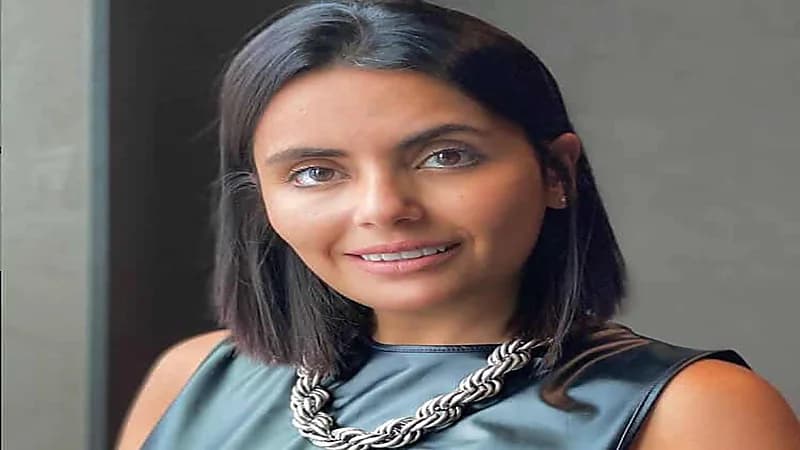 أمل الشهراني ترد على متابع سخر من شكلها