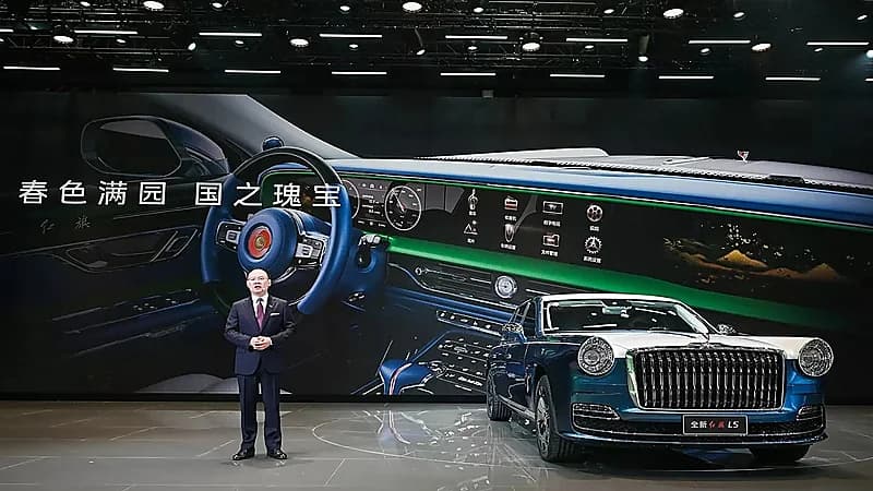 بالصور .. أفخم وأغلى سيارة سعراً في السوق الصيني