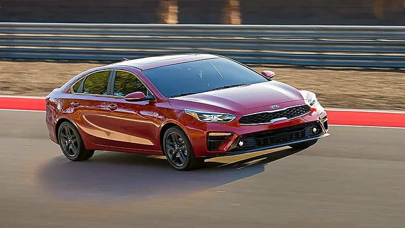 أقوى 5 سيارات سيدان وأسعارها في أسواق المملكة