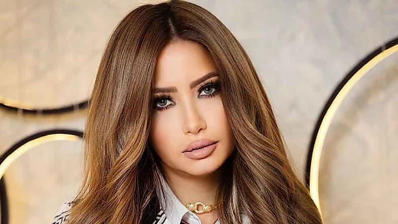 مي العيدان تدافع عن هدى حسين: من متى يُعاب على الممثل على عمره