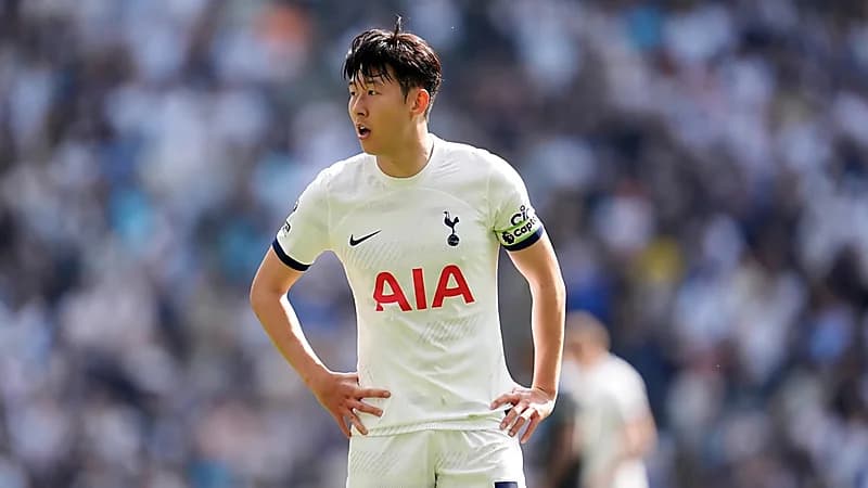 نجم توتنهام في مواجهة 100 امرأة .. فيديو