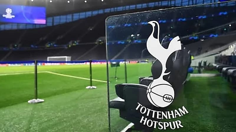 مستثمرون قطريون يدرسون الاستحواذ على توتنهام