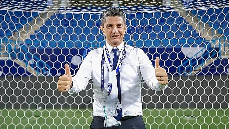 رازفان لوشيسكو: أتمنى العودة للهلال