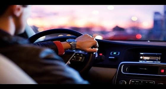 أمن الطرق: استخدم الجهة اليمنى وشغِّل إشارات التنبيه لو تعطَّلت الفرامل