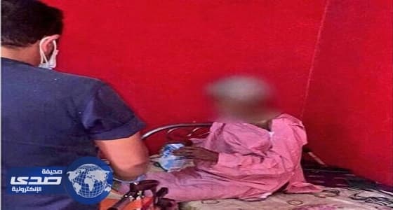 شرطة جدة تعلن إرسال المسن المقيد بالسلاسل إلى الصحة النفسية