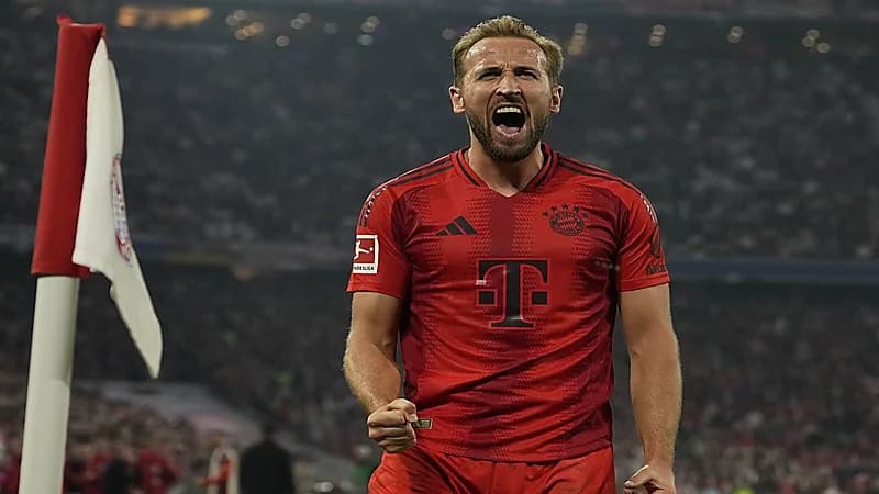 هاتريك كين يقود بايرن ميونيخ لاكتساح شتوتجارت