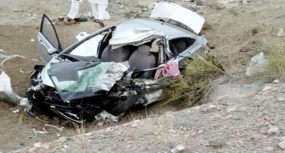 مصرع شخص وإصابة 10 آخرون من عائلة بالطائف