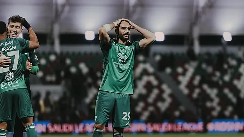 العُلا يقترب من ضم المجحد