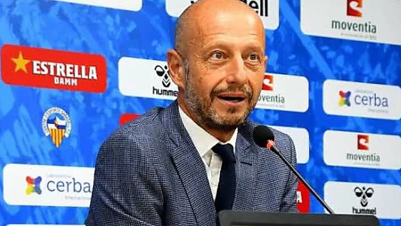 ستيف كالزادا : الهلال أفضل نادي آسيوي في القرن العشرين