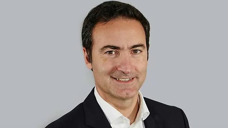 الكشف عن أسباب إفلاس برشلونة