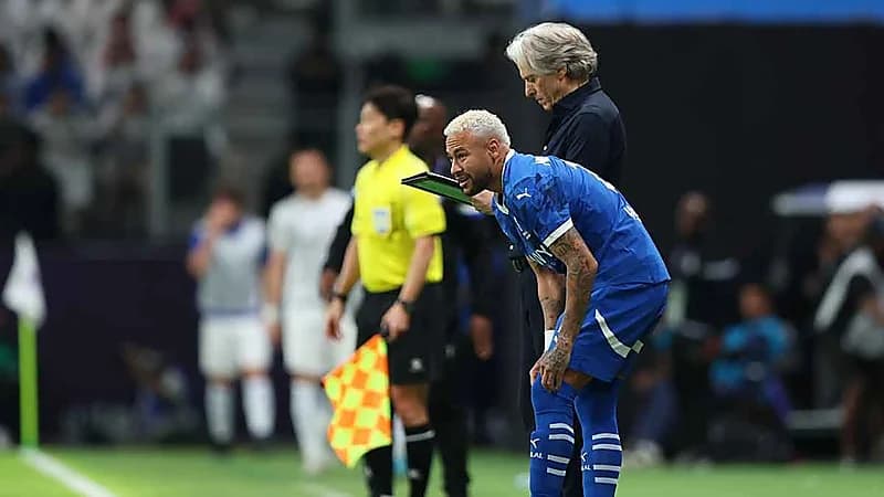 برازيلي يكشف عن تلقيه رسالة من جيسوس يوضح علاقته مع نيمار .. فيديو