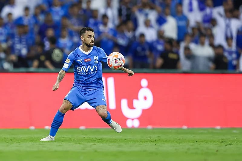 مطالبات بضم ديلغادو للعين الإماراتي