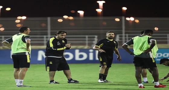 اكتمال صفوف الاتحاد بعودة الثلاثي المحترف قبل معركة كأس الملك